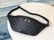 LV M44336 DISCOVERY BUMBAG - 1