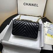 Chanel 2019 New Lambskin mini bag Black - 4