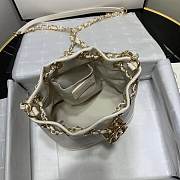 Chanel new bucket chain bag 16cm - 3