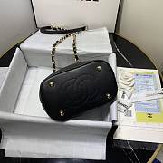 Chanel new bucket chain bag 16cm Black - 6