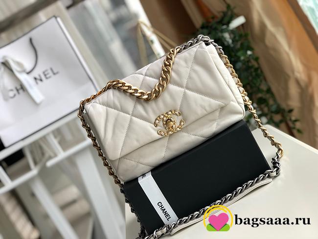 Chanel 2019 New bag 26cm White - 1