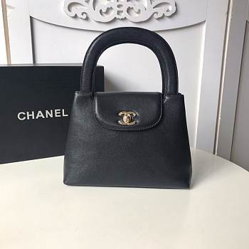 Chanel Calfskin vintage tote bag Black