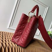 LV Capucines Monogram handbag 27CM Red - 4