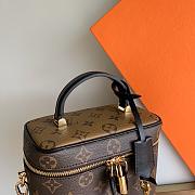 Louis Vuitton Monogram Cosmetic Vanity bag - 4
