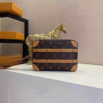 LV SOFT TRUNK POUCH M44779