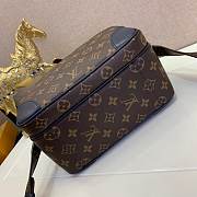 Louis Vuitton bag M44937 - 4