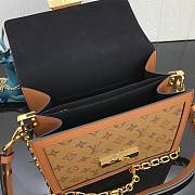 Louis Vuitton Dauphine MM - 4