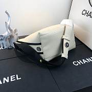 Chanel Hobo Handbag A57573 white 20cm - 5