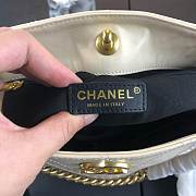 Chanel Hobo Handbag A57573 white 20cm - 4