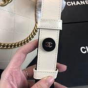 Chanel Hobo Handbag A57573 white 20cm - 3