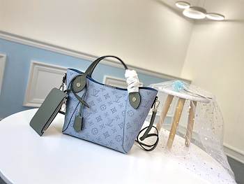 Louis Vuitton HINA M52975 Handbag