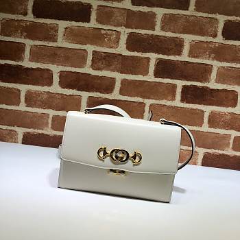 Gucci Zumi smooth leather small shoulder bag