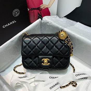 Chanel Mini Flap Bag 17cm Black