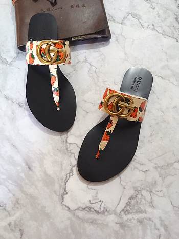 Gucci leather sandal