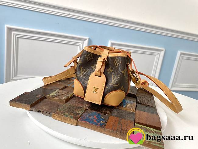 Louis Vuitton mini bag M57099 - 1