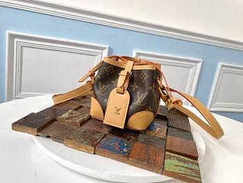 Louis Vuitton mini bag M57099