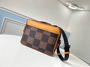 Louis Vuitton Epi Monogram Nil Slim Bag - 3