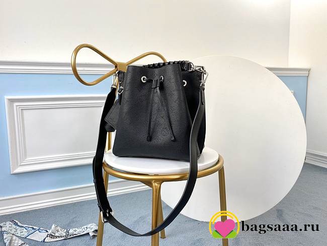 Louis Vuitton Muria Mahina Handbags M55801 black - 1