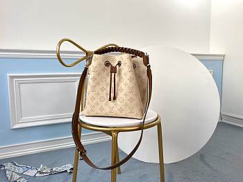 Louis Vuitton Muria Mahina Handbags M55801