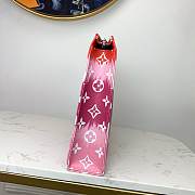 Louis Vuitton Escale Toilet Pouch - 3