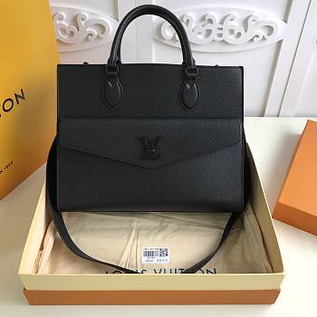 Louis Vuitton Lockme large Tote M55846 Black