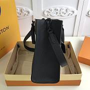 Louis Vuitton Lockme large Tote M55846 Black - 3