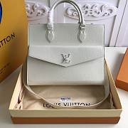 Louis Vuitton Lockme large Tote M55846 white - 1