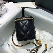 Chanel 2020 SS Cosmetic Bag Black - 5