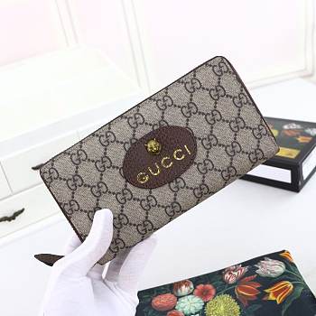 Gucci Vintage GG Supreme zip around wallet 473953