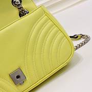 Gucci Marmont matelassé shoulder bag 26cm yellow - 5