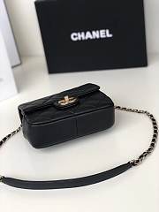 Chanel Small Flap Bag Lambskin Black 20cm - 6