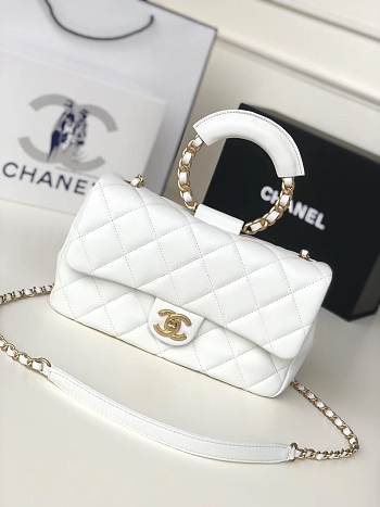Chanel Flap Bag Lambskin White 24cm