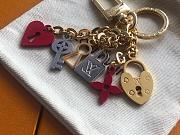 LV M67438 Love Lock Heart and Key Holder - 3
