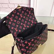 Louis Vuitton Pochette Metis Handbag - 5