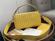 Fendi Baguette Bag 26cm yellow - 4