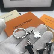 Louis Vuitton Key Holder - 4
