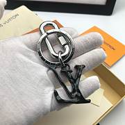 Louis Vuitton Key Holder 005 - 1