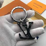 Louis Vuitton Key Holder 005 - 2