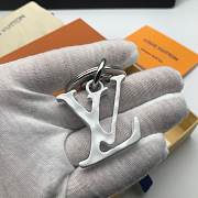 Louis Vuitton Key Holder 006 - 2