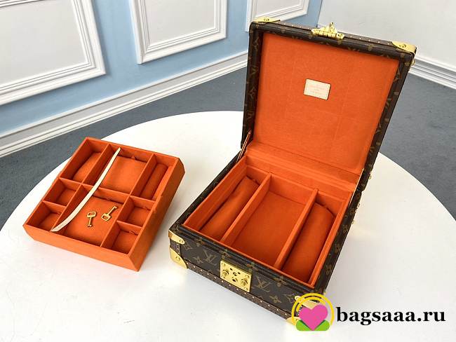 Louis Vuitton Cotteville Travel Box orange - 1