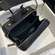 Chanel Small Cosmetic bag 18cm Black - 2