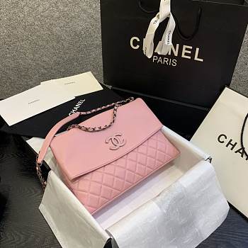 Chanel Caviar Shoulder bag Pink 32cm