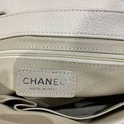 Chanel Caviar Shoulder bag White 32cm - 2