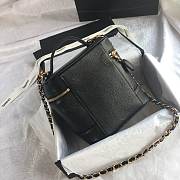 Chanel Vanity Case 17cm - 4