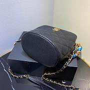 Chanel Bucket bag 18cm Black - 2