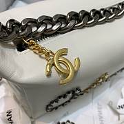 Chanel Chain Shoulder bag White - 4