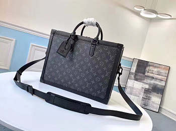 Louis Vuitton M44952 Soft Trunk bag 29cm