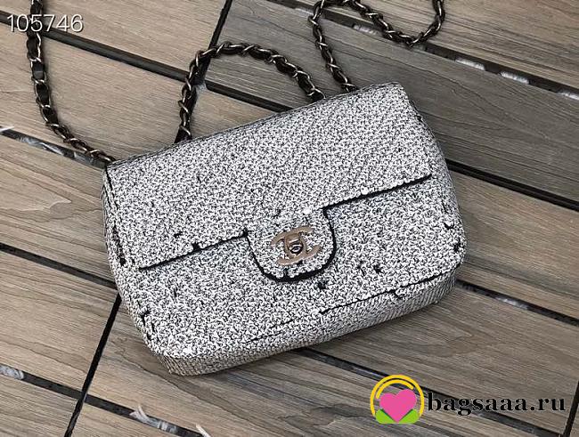 Chanel Flap Bag A01688 20CM 003 - 1