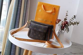 Louis Vuitton Shoulderbag M51165