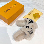 Louis Vuitton Sandals 017 - 2